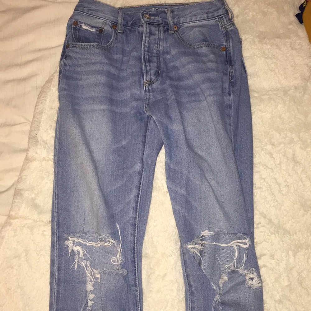 Distressed American Eagle Mom Jeans